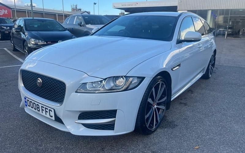 Usado Jaguar XF R-Sport 179 HP (131 kW) 2020 Sedan
