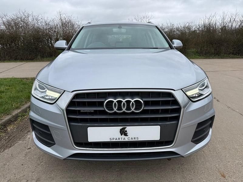 Used Audi Q3 Design 150 HP (110 kW) 2016 Silver SUV