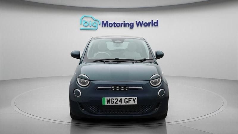 Used Fiat 500e La Prima 86 kW (118 HP) 2024 Hatchback