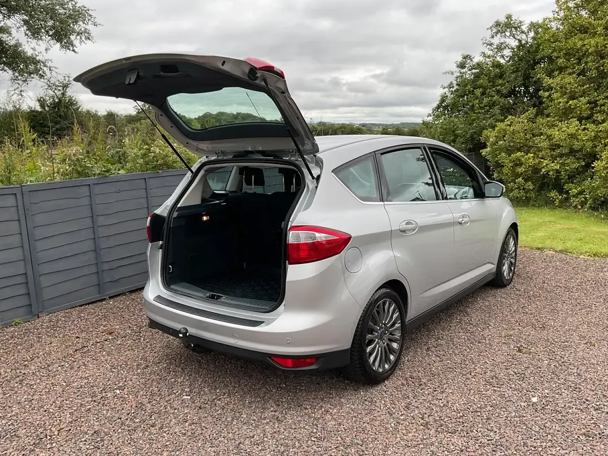 Used Ford C-MAX Titanium 2015 Silver MPV
