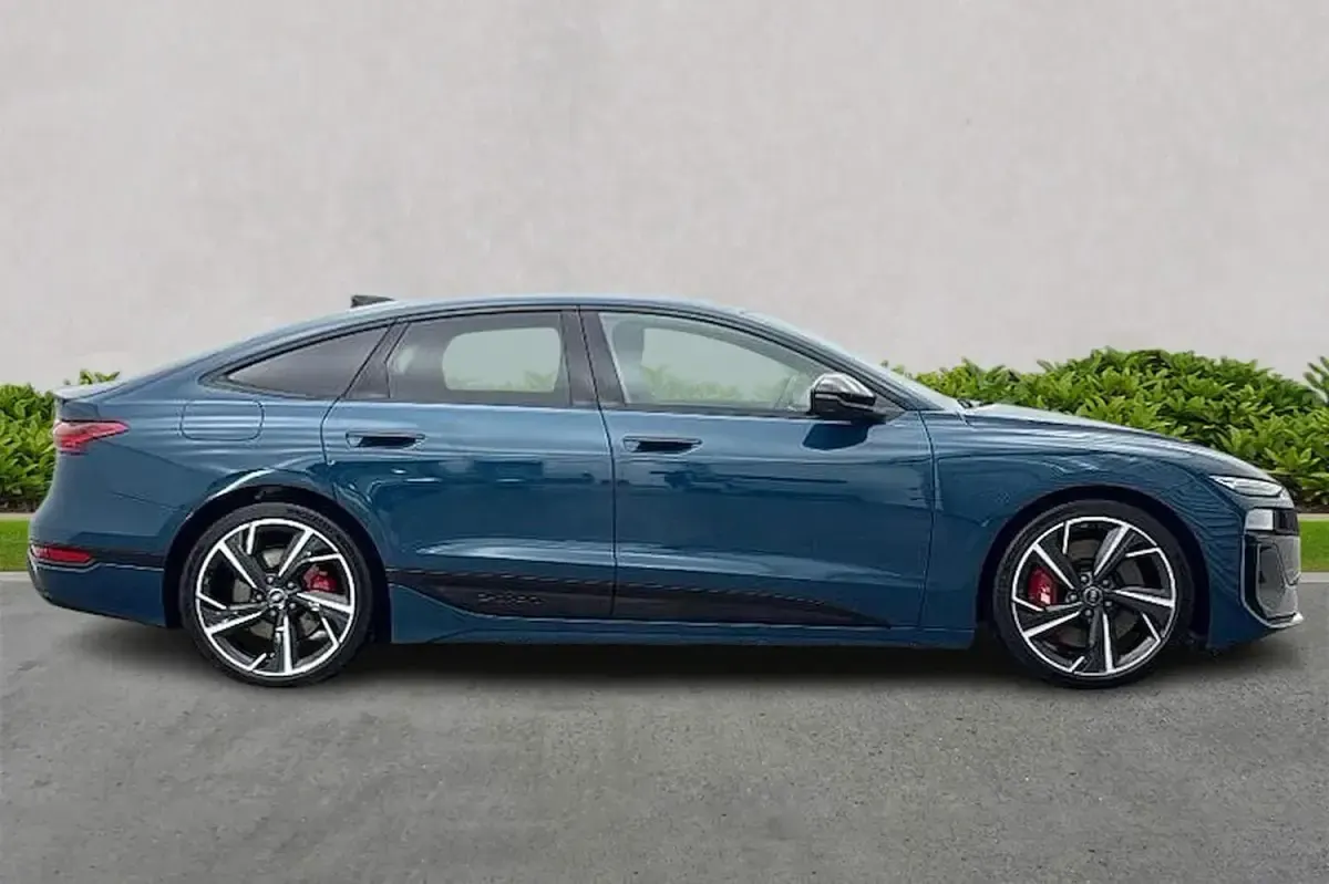 Używany Audi A6 e-tron Advanced 369 kW (503 KM) 2025 Niebieski Hatchback