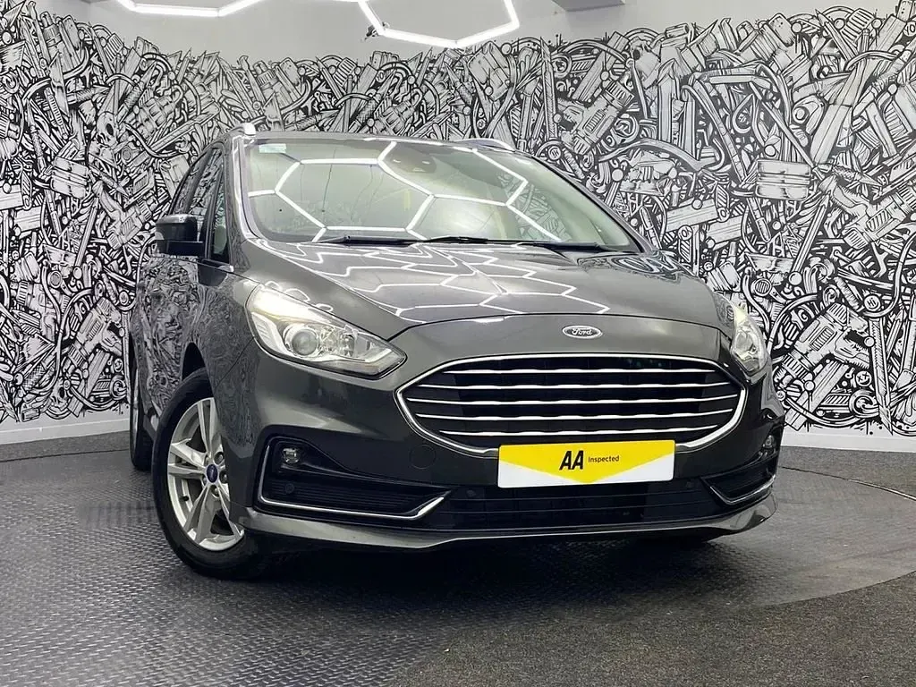 Usado Ford Galaxy Titanium 150 HP (110 kW) 2021 Cinzento Monovolume