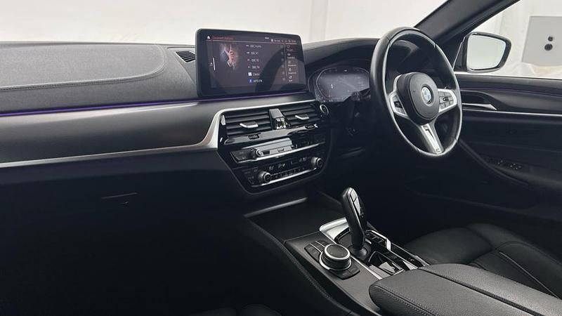 Used BMW 520 M Sport 187 HP (137 kW) 2022 Grey Estate