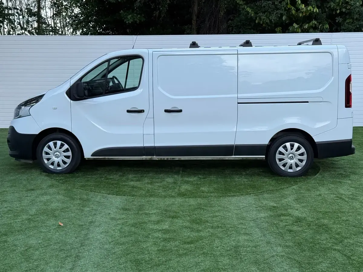 Used Renault Trafic Business 2021 White MPV
