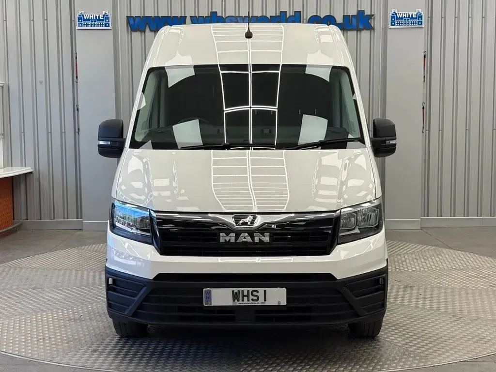 Used MAN TGE 140 HP (102 kW) 2023 White Van