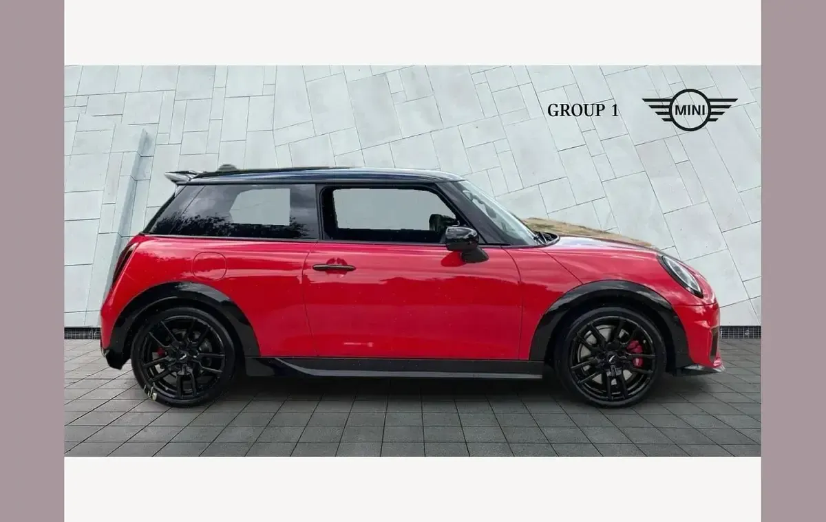 Used Mini John Cooper Works Hatch 231 HP (169 kW) 2025 Red Hatchback