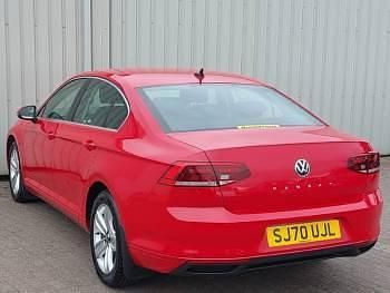 Used VW Passat SE 150 HP (110 kW) 2020 Red Sedan