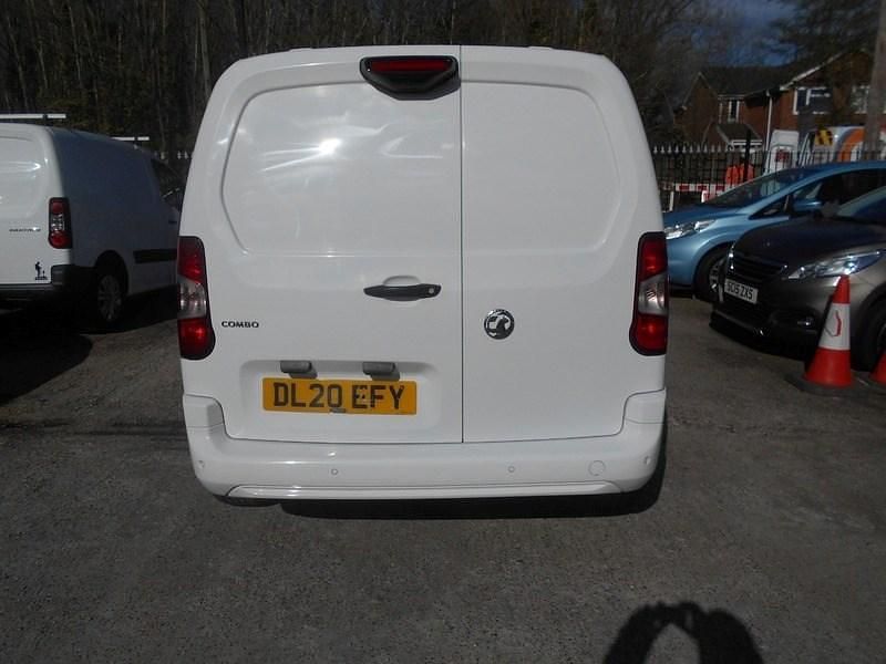 Used Vauxhall Combo Sportive 2020 White MPV