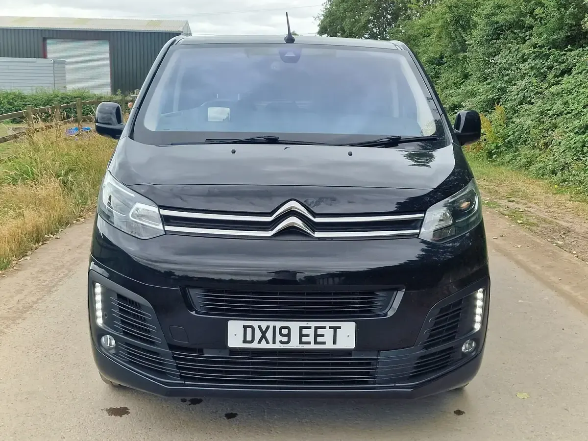 Used Citroën Spacetourer Flair 174 HP (127 kW) 2019 Black MPV
