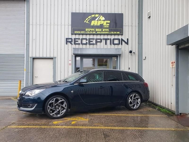 Used Vauxhall Insignia SRi 2015 Green Estate