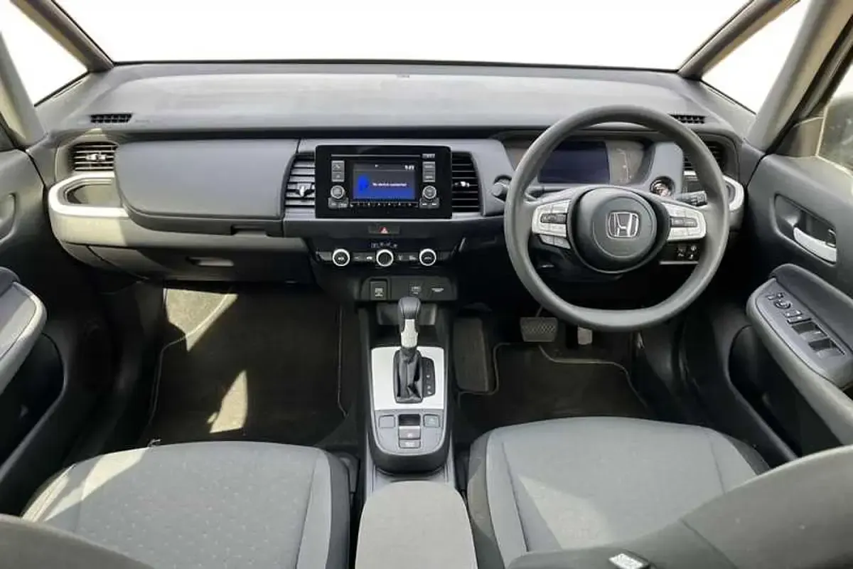 Used Honda Jazz Hybrid 109 HP (80 kW) 2020 Blue Hatchback