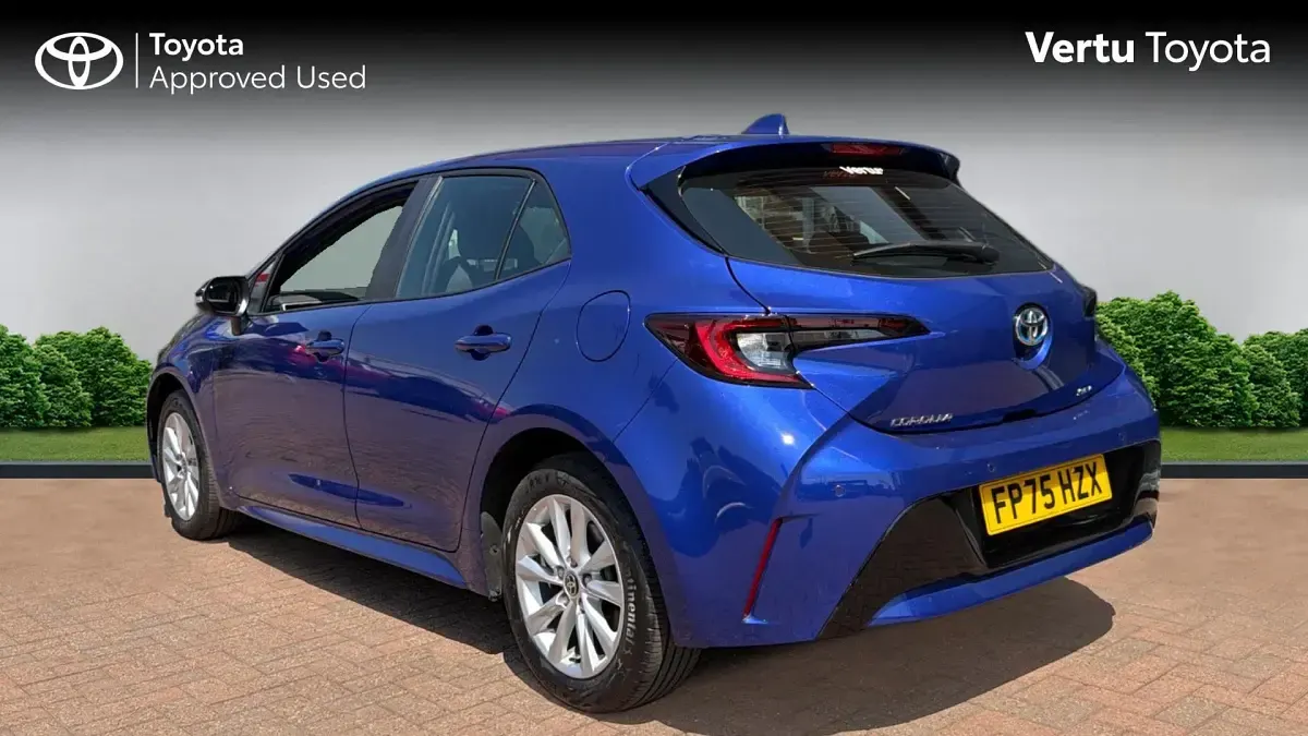 Used Toyota Corolla 178 HP (130 kW) 2025 Juniper blue (metallic paint) Hatchback