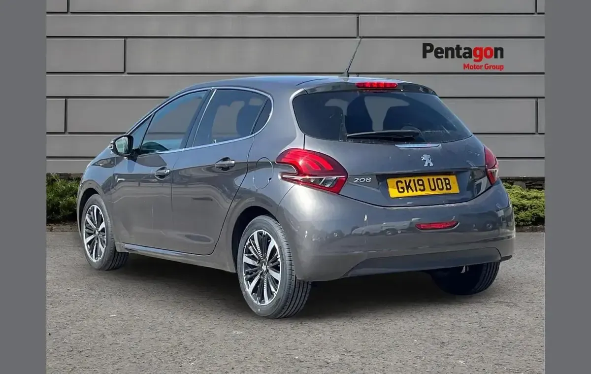 Used Peugeot 208 80 HP (58 kW) 2019 Grey Hatchback