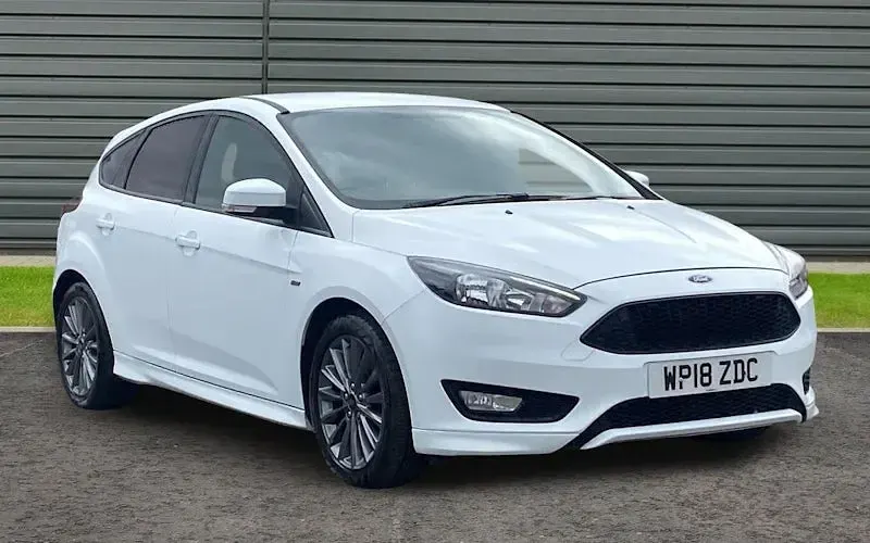 Used Ford Focus ST-Line 140 HP (102 kW) 2017 Hatchback