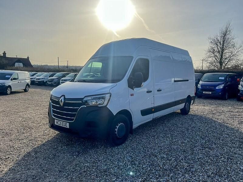 Used Renault Master Komfort 2021 White MPV
