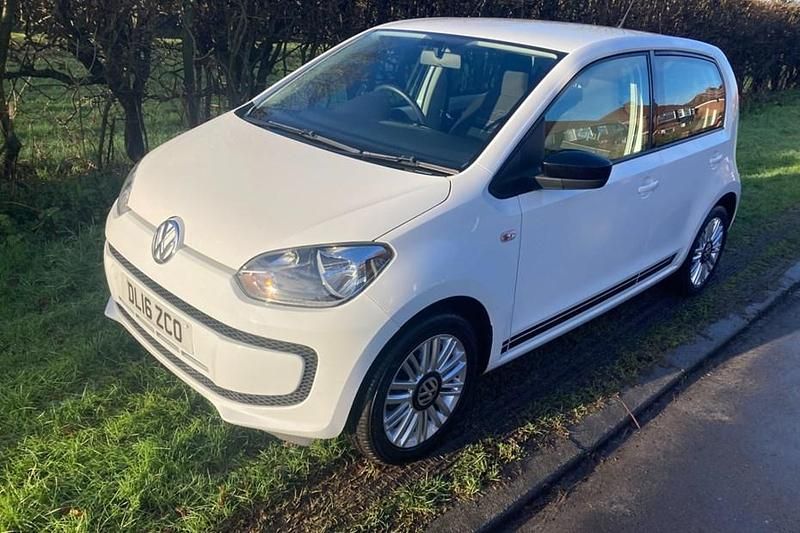 White Used 2016 VW up! Hatchback | £5,499 (Fair price) - Image 1/1