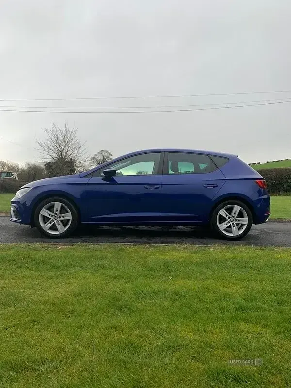 Used Seat Leon FR 190 HP (139 kW) 2019 Blue Hatchback