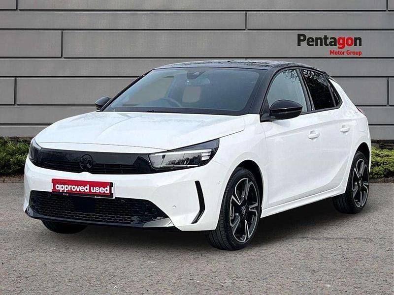 Used Vauxhall Corsa 99 HP (72 kW) 2024 White Hatchback