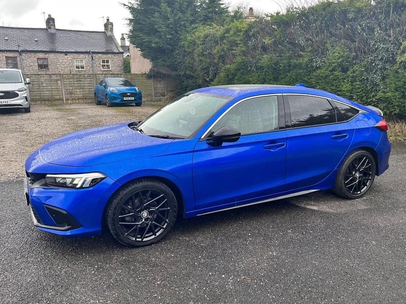 Used Honda Civic Advance 2022 Blue Hatchback