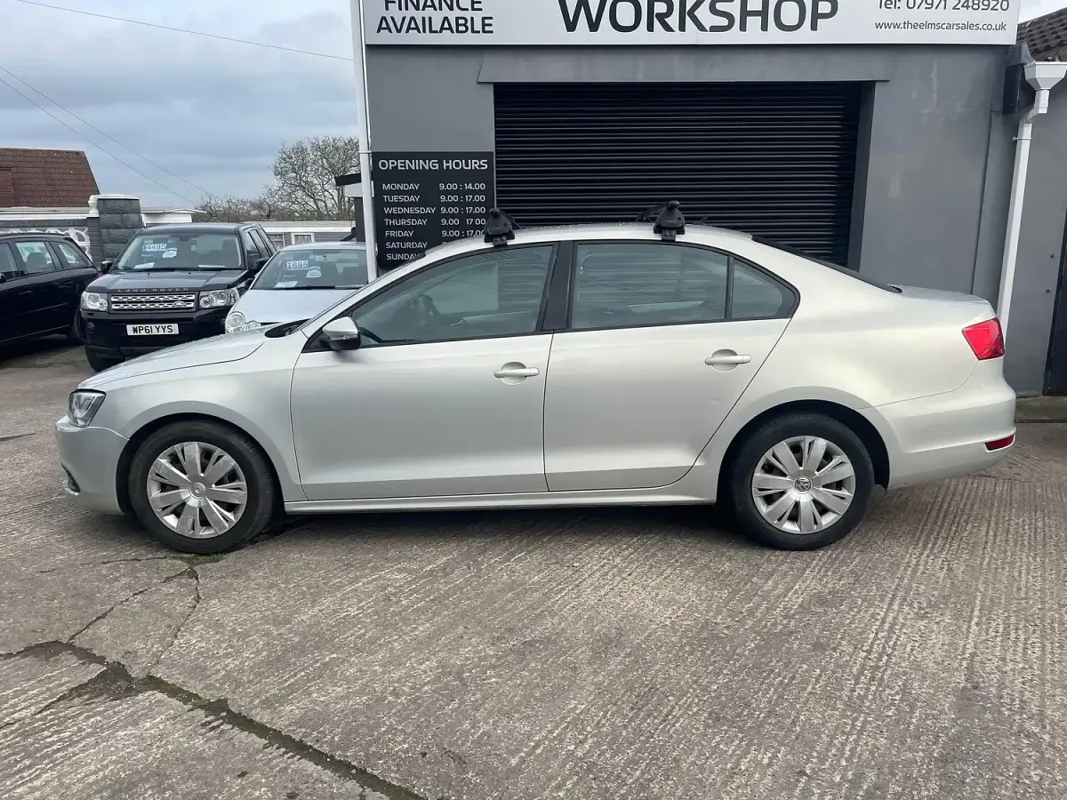 Used VW Jetta S 105 HP (77 kW) 2011 Silver Sedan
