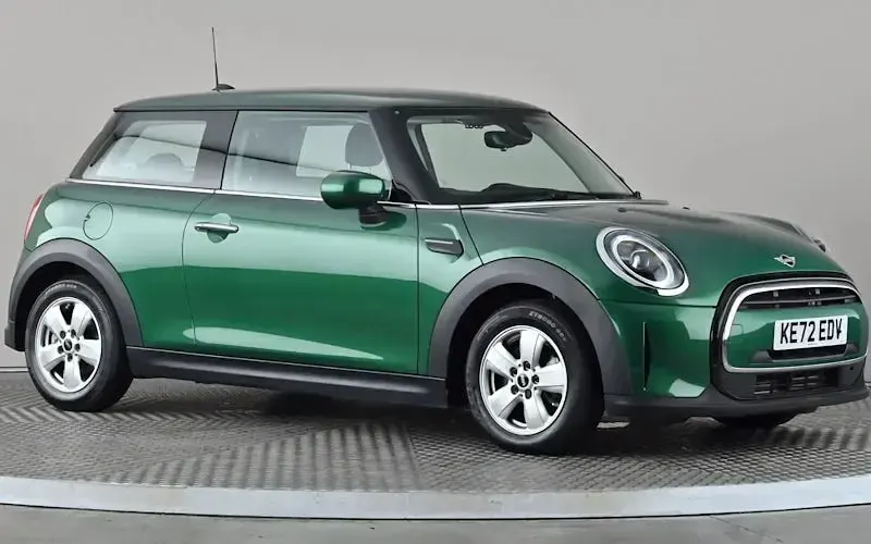 Used Mini Cooper Classic 136 HP (100 kW) 2022 Hatchback