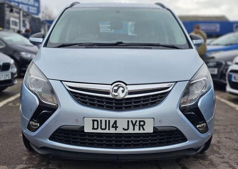 Used Vauxhall Zafira 120 HP (88 kW) 2014 Silver MPV