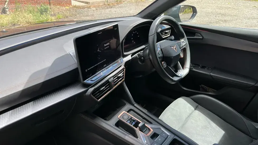 Used Cupra Leon 150 HP (110 kW) 2025 Midnight black