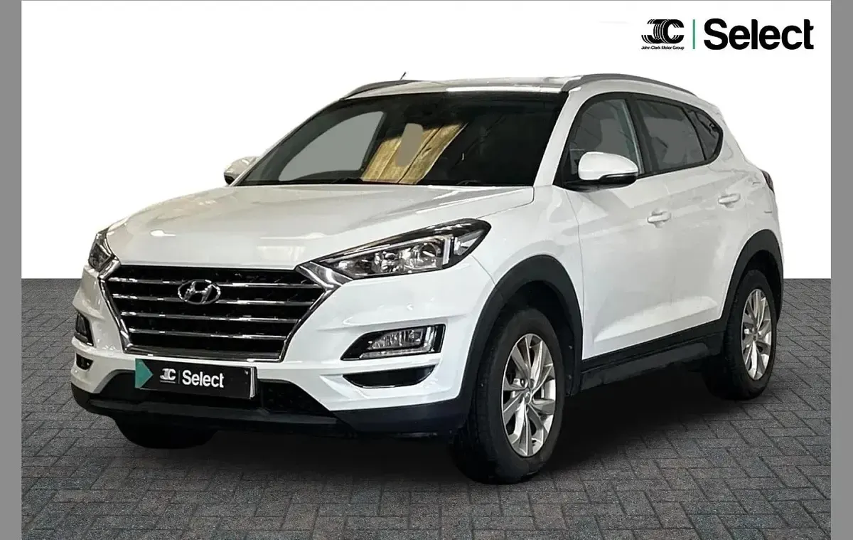 Used Hyundai Tucson SE 129 HP (94 kW) 2020 White SUV