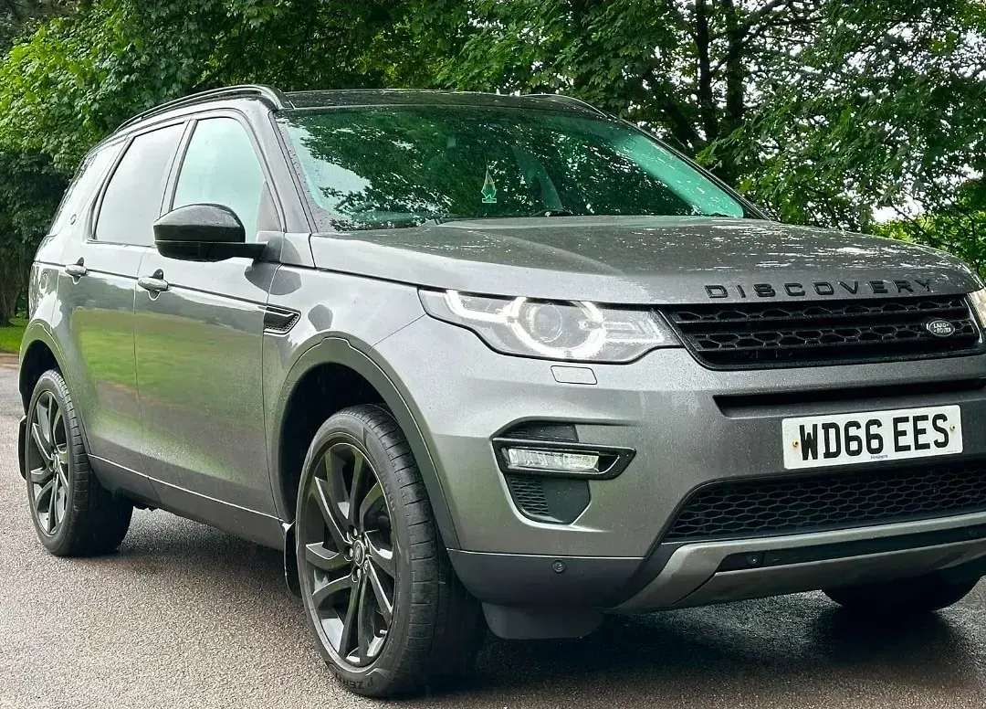 Used Land Rover Discovery Sport HSE 180 HP (132 kW) 2017 Grey SUV