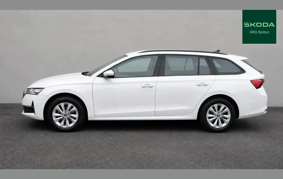 Used Skoda Octavia SE Technology 113 HP (83 kW) 2025 Moon white metallic Estate