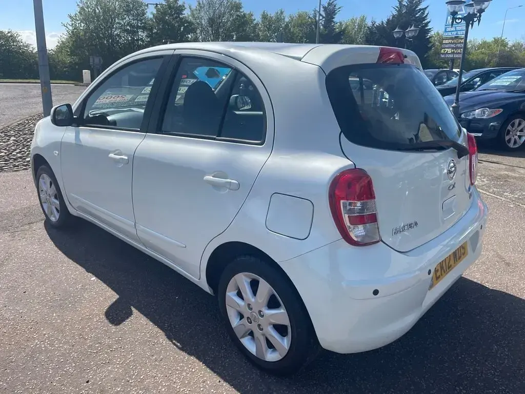 Used Nissan Micra Acenta 80 HP (58 kW) 2012 White Hatchback