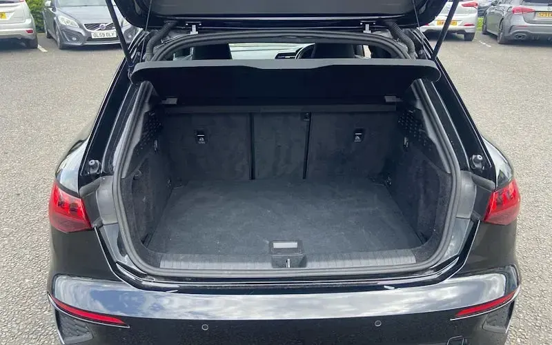 Usado Audi S3 Sportback 310 HP (228 kW) 2023 Citadino