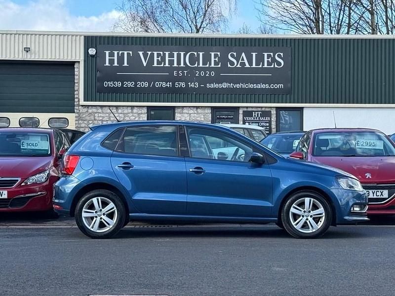 Used VW Polo Edition 60 HP (44 kW) 2017 Blue Hatchback