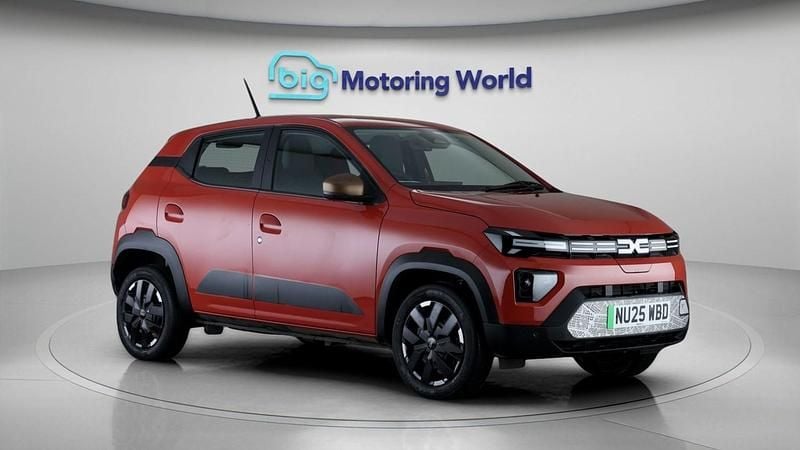 Used Dacia Spring Extreme 47 kW (65 HP) 2025 Red Hatchback