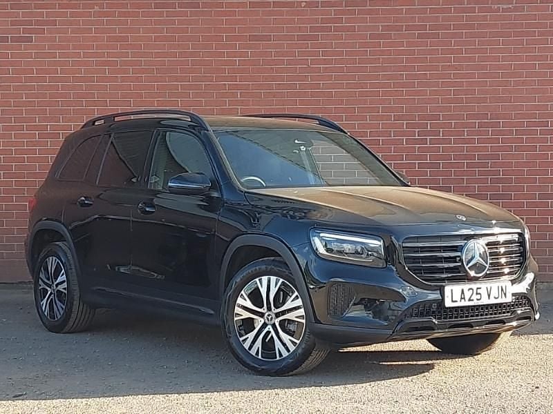 Black Used 2025 Mercedes GLB200 Executive SUV | £35,998 (Expensive) - Image 1/4