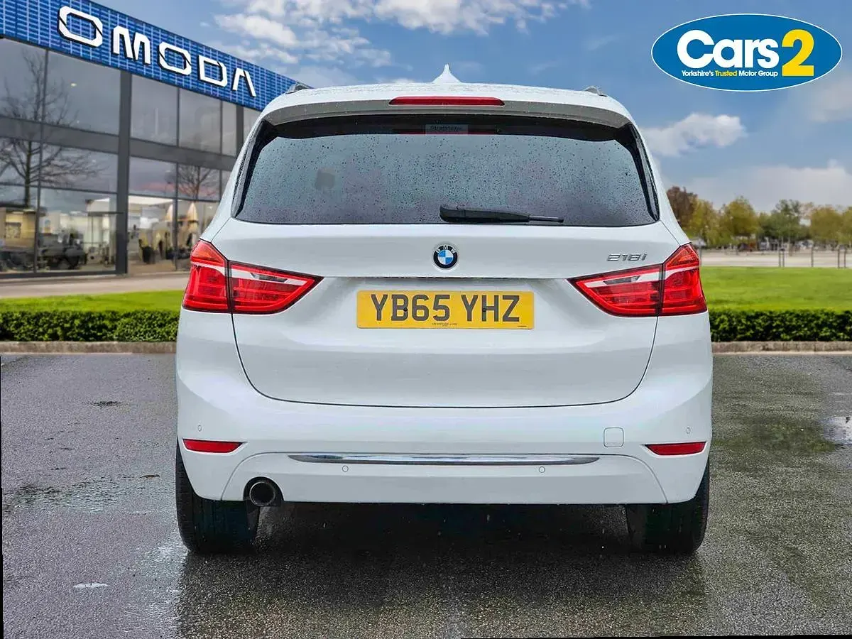 Used BMW 218 Luxury Line 134 HP (98 kW) 2016 White Estate