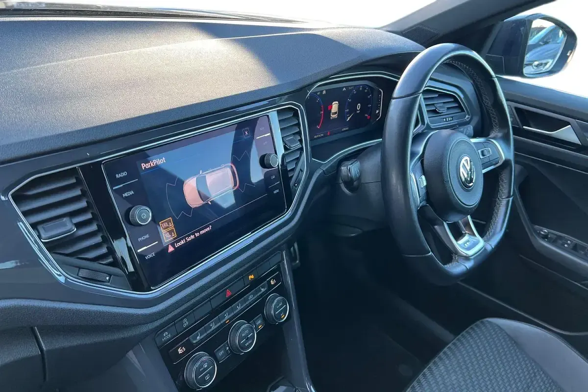 Used VW T-Roc R-line 115 HP (84 kW) 2019 Atlanitc blue SUV