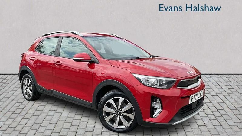 Red Used 2022 Kia Stonic 2 SUV | £10,410 (Good price) - Image 1/4