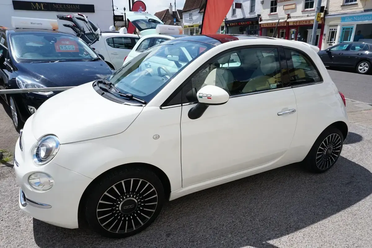 Used Fiat 500 Lounge 69 HP (50 kW) 2016 White Hatchback
