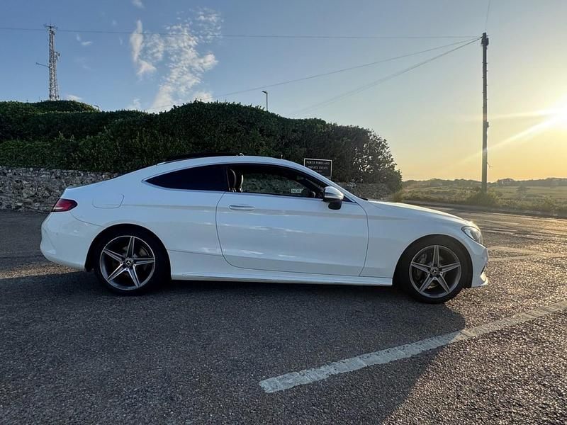 Used Mercedes C220 AMG Line Premium 2017 White Coupe