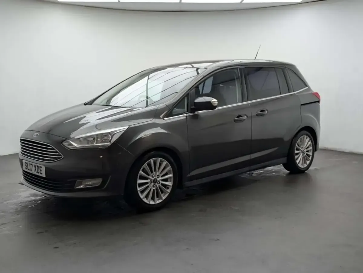 Used Ford Grand C-Max Titanium 120 HP (88 kW) 2017 Grey MPV