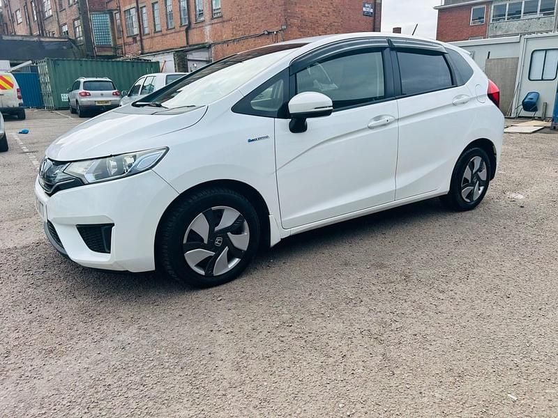 Used Honda Jazz 2015 White Hatchback