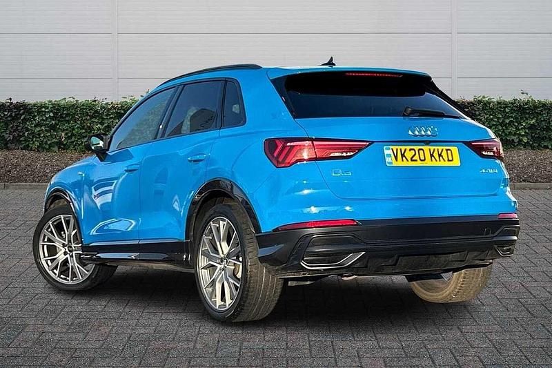 Begagnad Audi Q3 150 HK (110 kW) 2020 Blå SUV