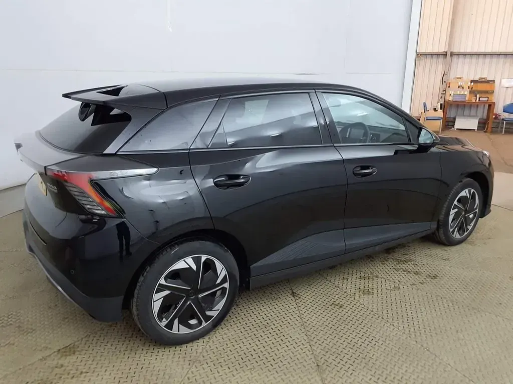 Used MG MG4 EV Trophy 2023 Black Hatchback