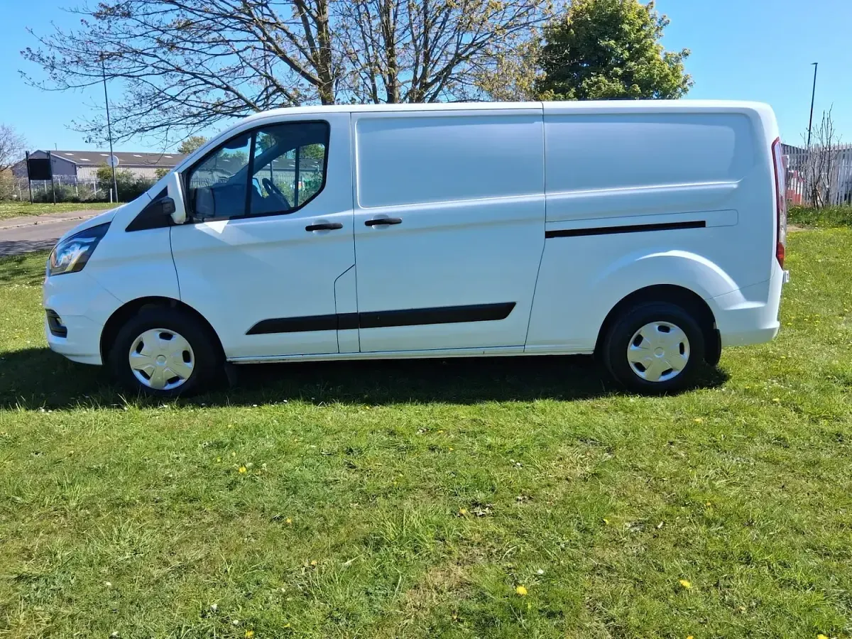 Used Ford Transit Custom Trend 2019 White Van