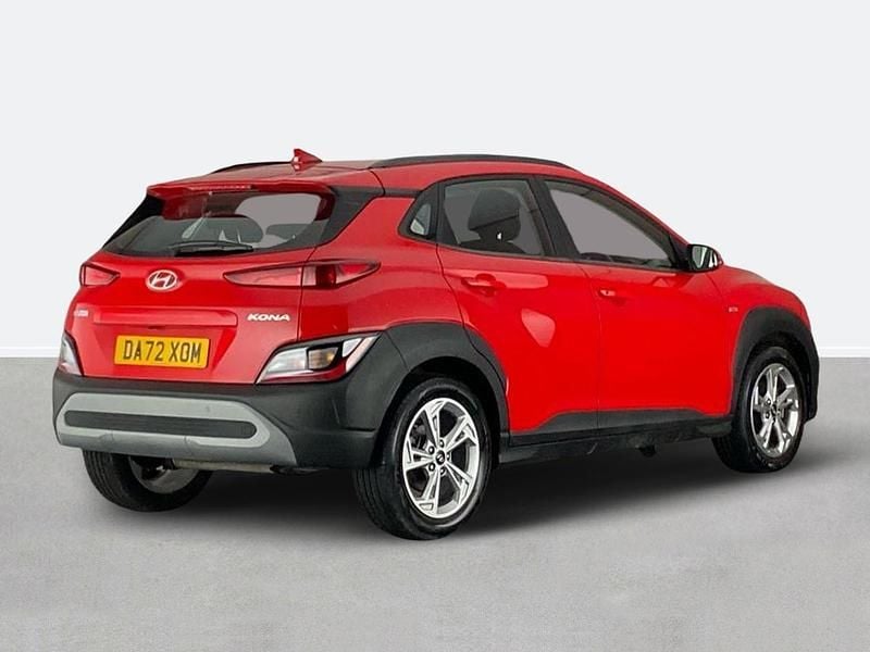 Second-hand Hyundai Kona SE 120 CP (88 kW) 2023 Roșu SUV