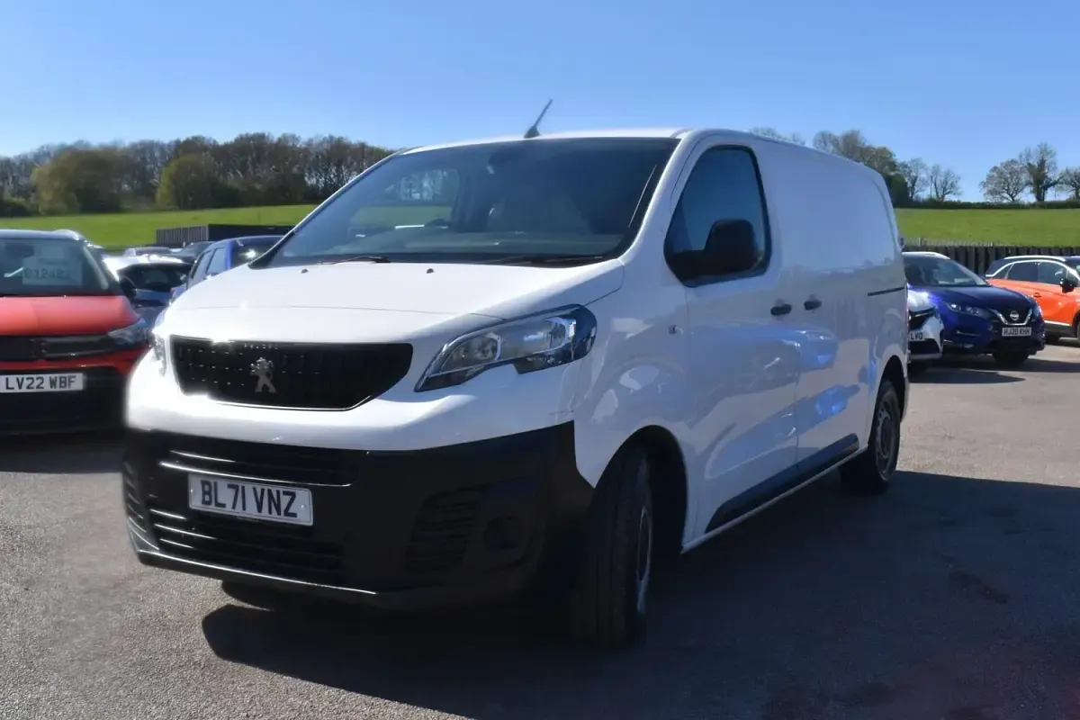 Used Peugeot Expert Premium 2022 White Van