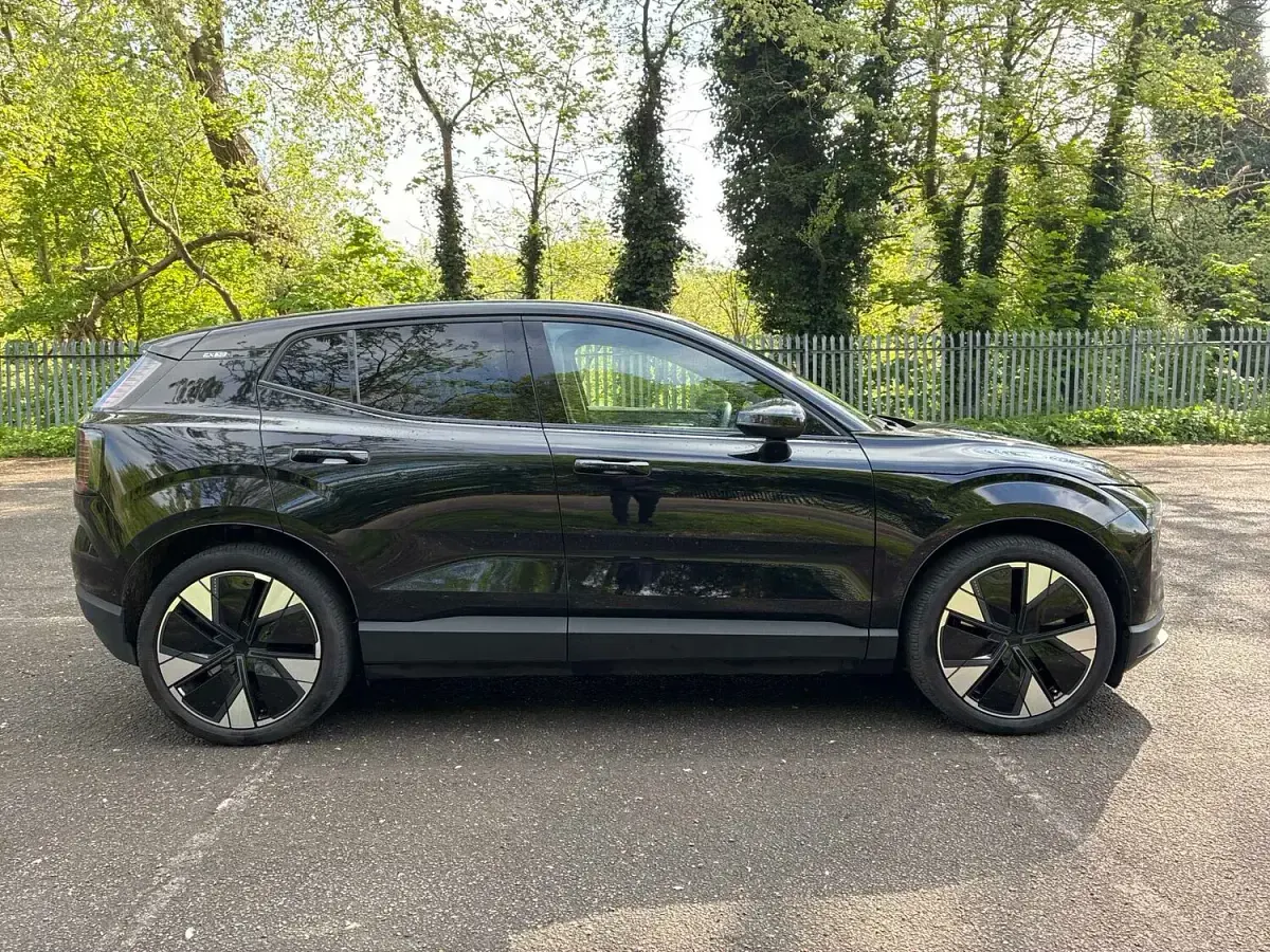 Used Volvo EX30 Performance 314 kW (428 HP) 2024 Black SUV