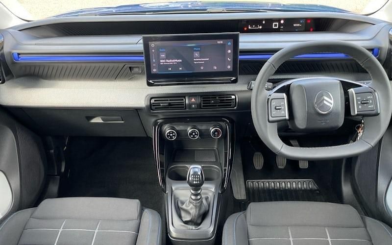 New Citroën C3 101 HP (74 kW) 2025 Red SUV