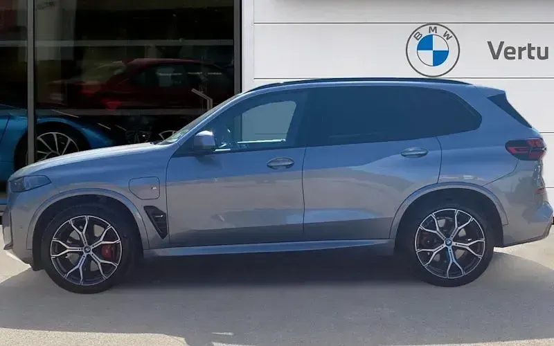 Gebraucht BMW X5 M Sport 489 PS (359 kW) 2025 SUV